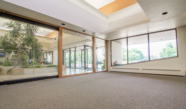4240 Hickory Ln, Sioux City, IA 51106